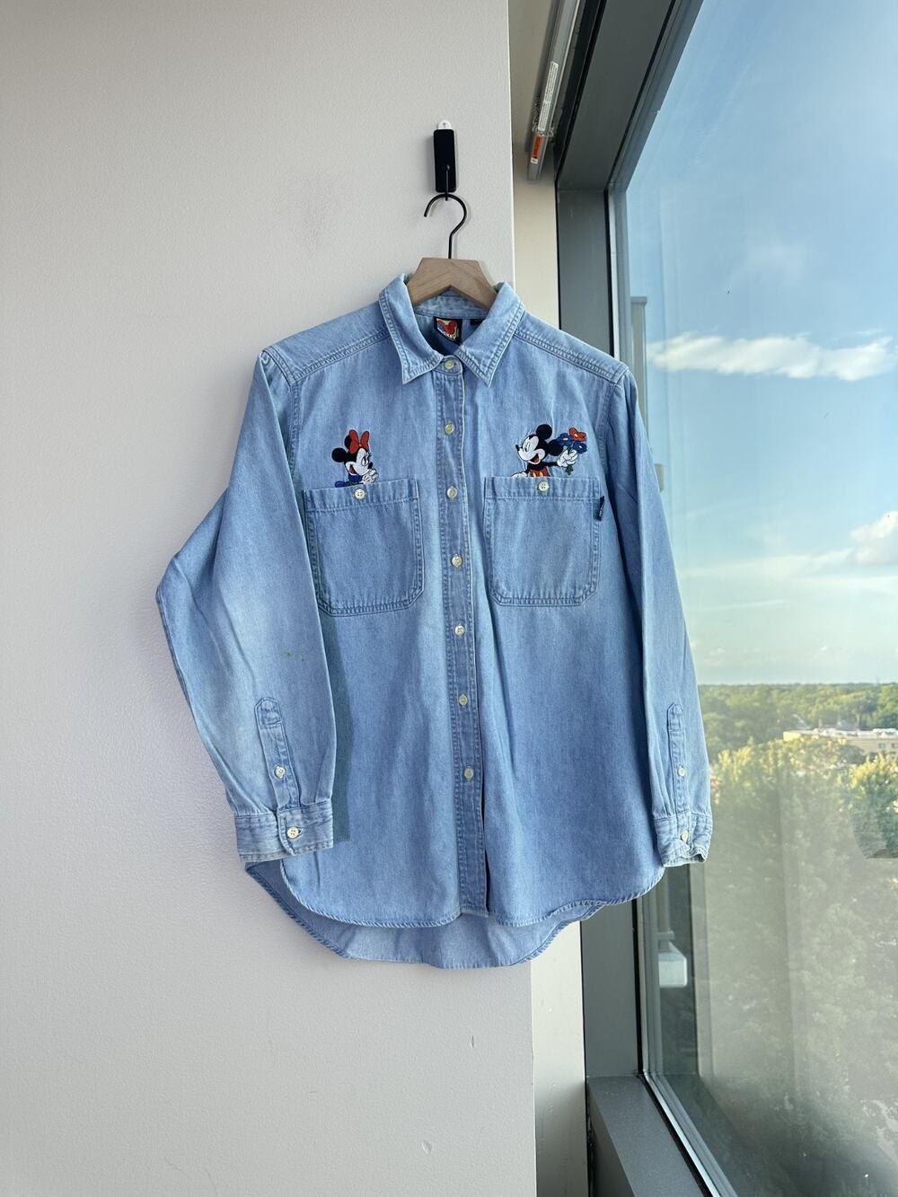 Vintage Disney Mickey Unlimited Mickey & Minnie Mouse Button Down Shirt M